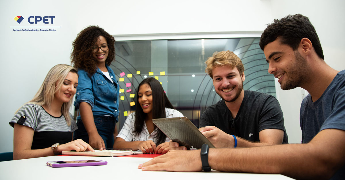 Mercado de Trabalho para a formacao tecnica