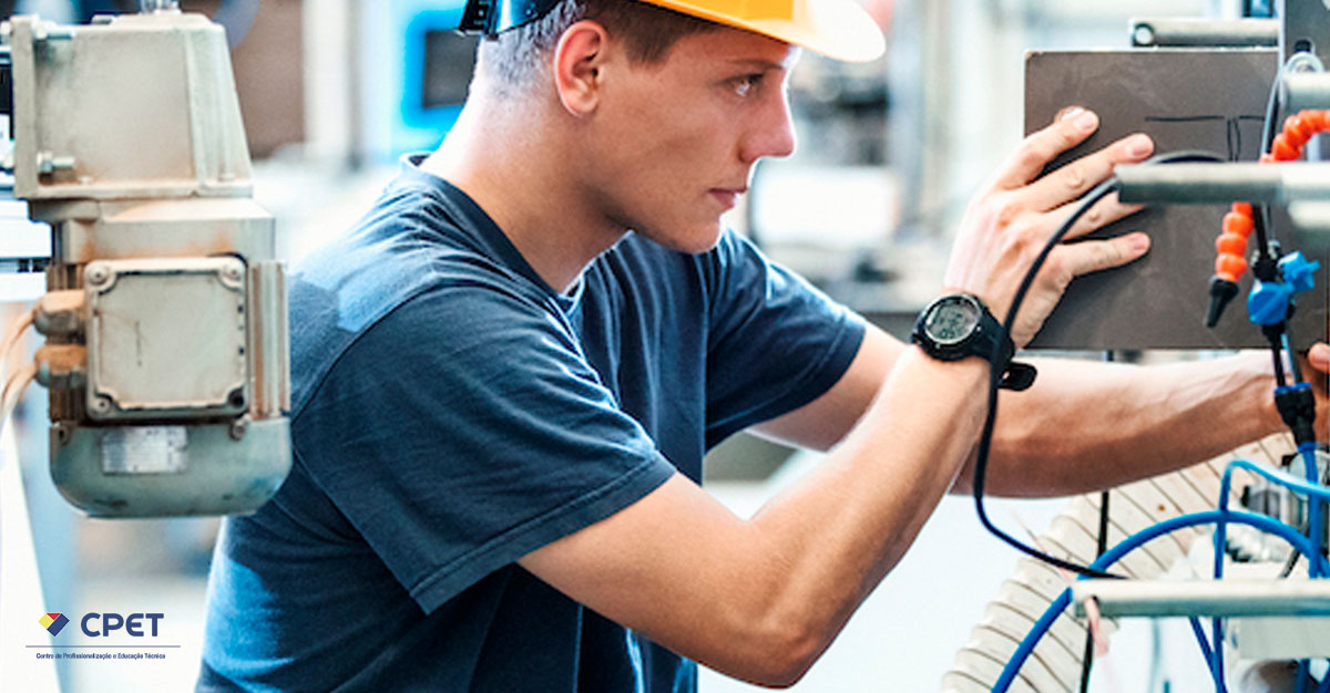 O curso tecnico em Mecanica e uma opcao de curso rapido voltado para aqueles que querem se inserir no mercado de trabalho o quanto antes