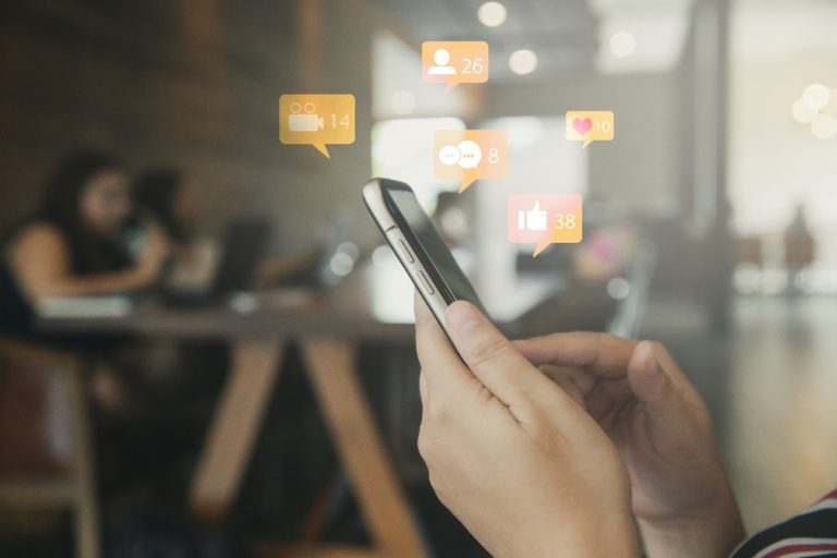 Saiba como usar uma rede social na sua carreira