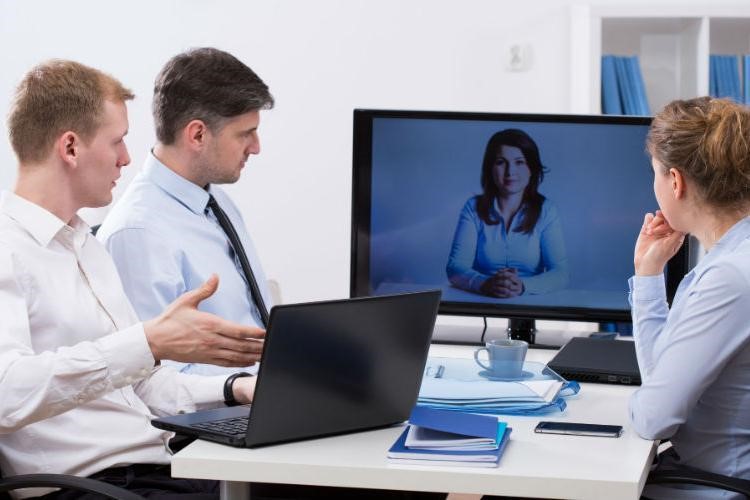 Impressionar na entrevista pode fazer você se destacar no mercado de trabalho